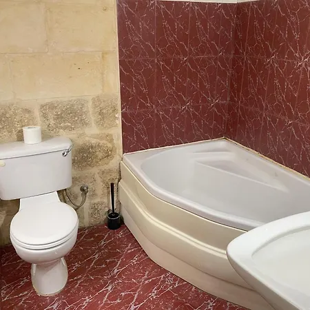 Ta' Lorenzo Farmhouse 2 * San Lawrenz